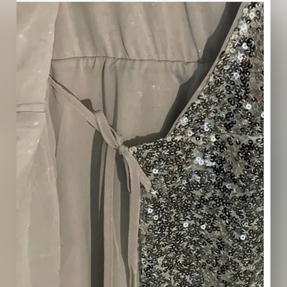 Large(NWT) H&M silver sequin wraparound dress - Picture 3 of 5